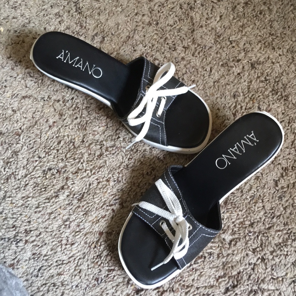 A'mano Lace Up Heeled Slip On Mules